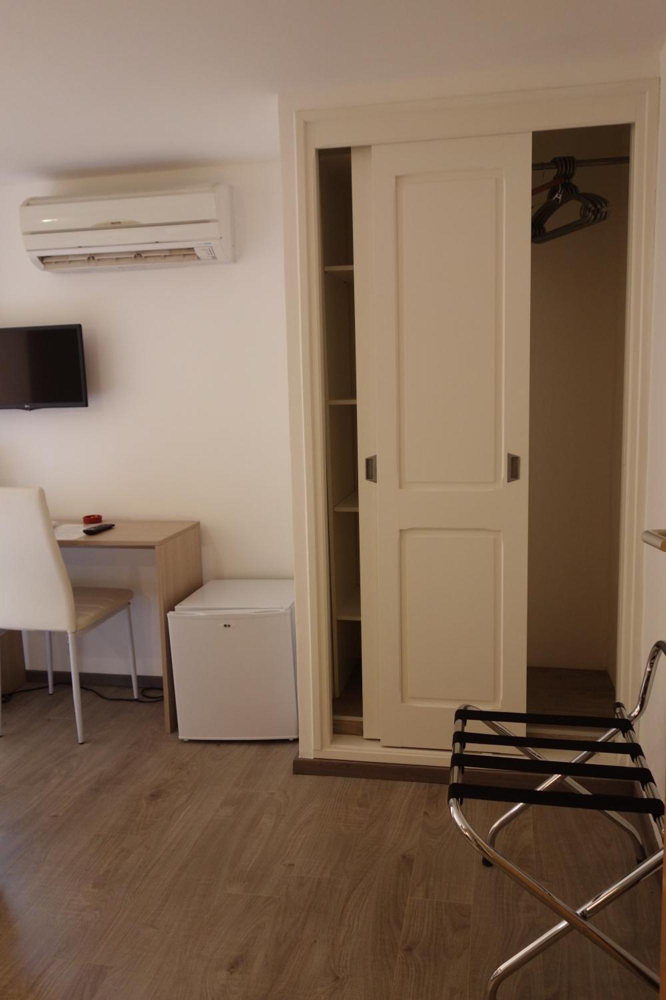 Hotel Le Prejoly Saint-Vallier-de-Thiey Room photo