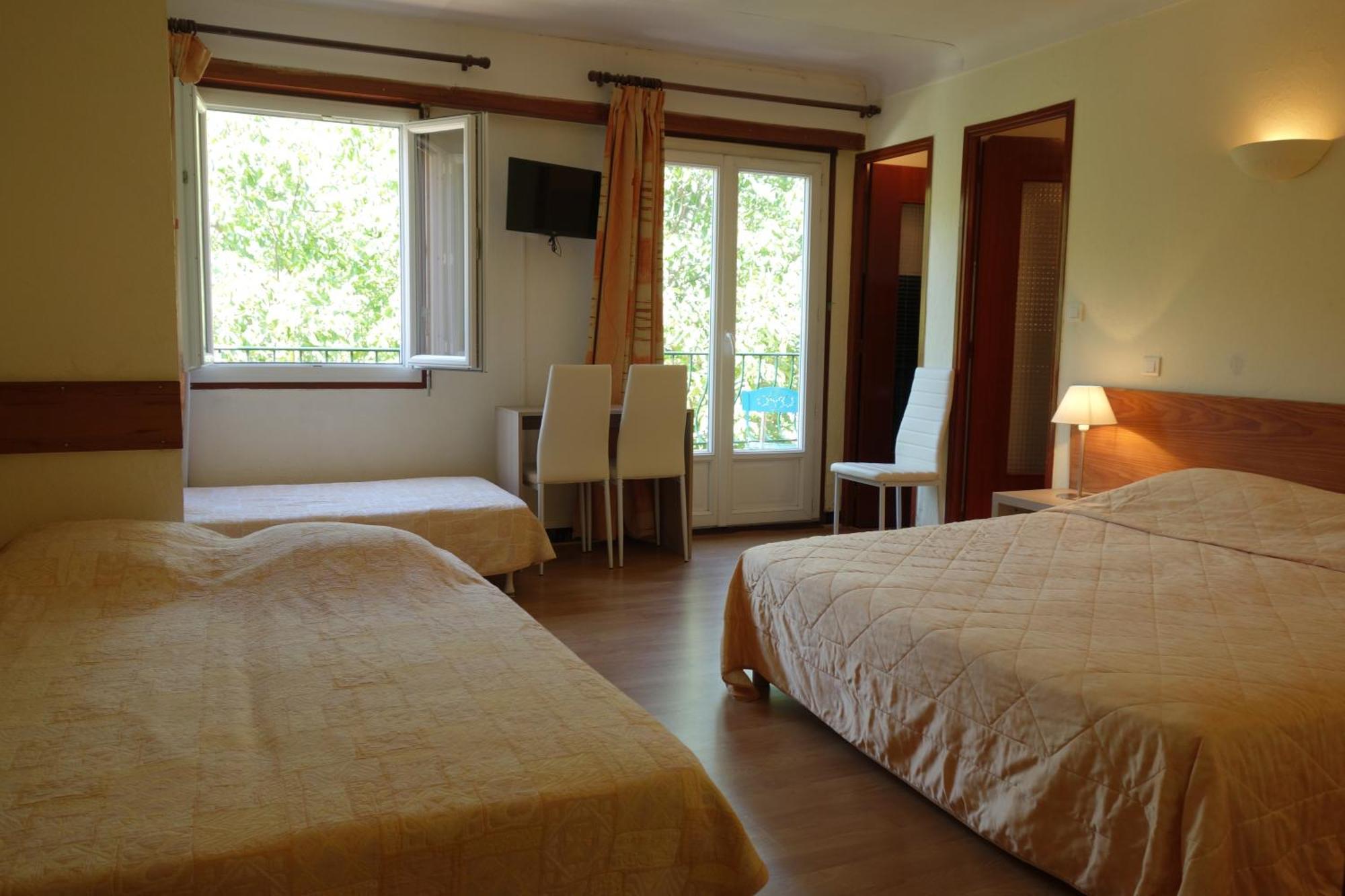 Hotel Le Prejoly Saint-Vallier-de-Thiey Room photo