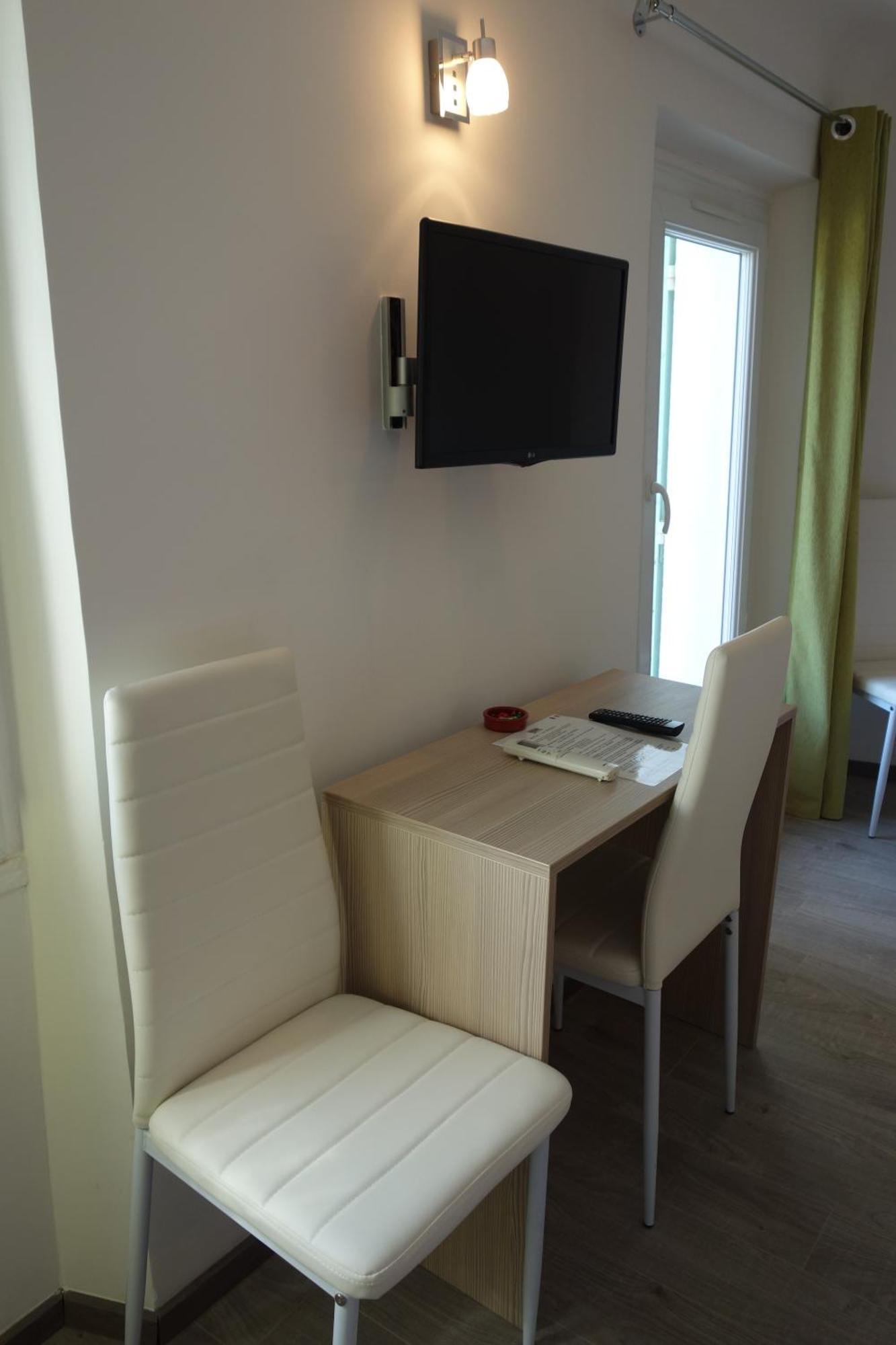 Hotel Le Prejoly Saint-Vallier-de-Thiey Room photo