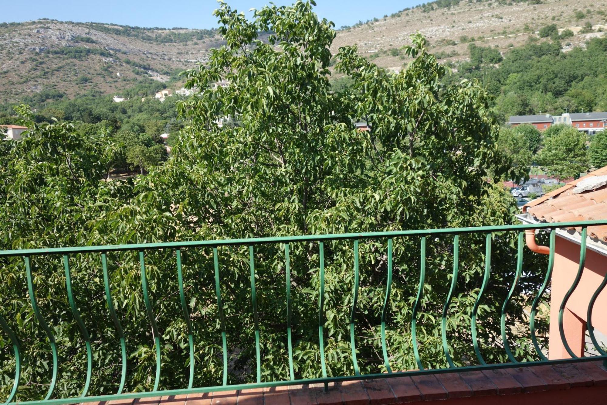 Hotel Le Prejoly Saint-Vallier-de-Thiey Room photo