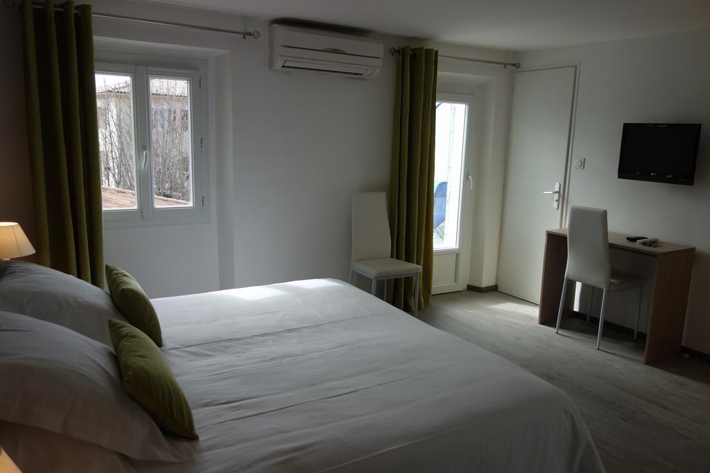 Hotel Le Prejoly Saint-Vallier-de-Thiey Exterior photo